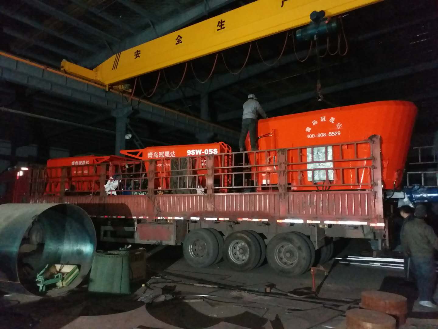 河南某公司購買固定式TMR攪拌機(jī) 河南某公司購買固定式TMR攪拌機(jī)