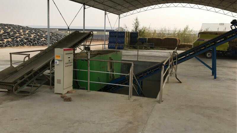 河南某公司購(gòu)買(mǎi)固定式TMR攪拌機(jī) 河南某公司購(gòu)買(mǎi)固定式TMR攪拌機(jī)